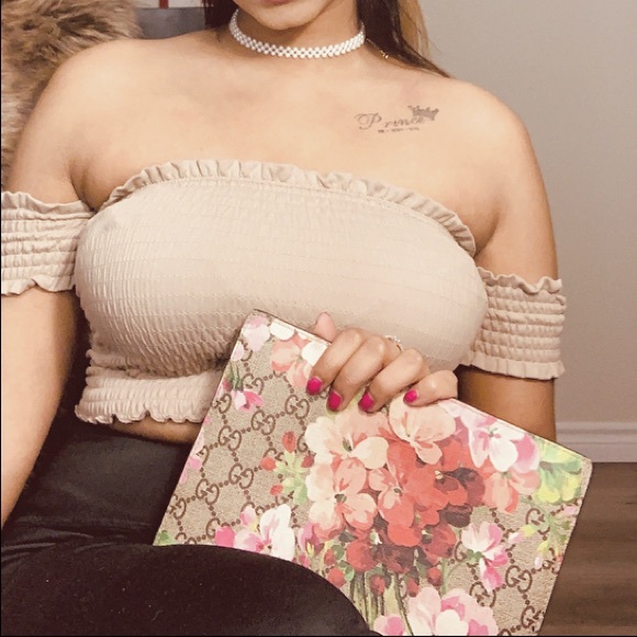 SOLD Authentic Gucci Blooms Full set clutch - Picture 8 of 8